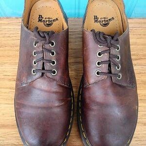 DR MARTENS SZ 11 M STANTON CRAZY HORSE DISTRESSED  LEATHER VINTAGE OXFORDS